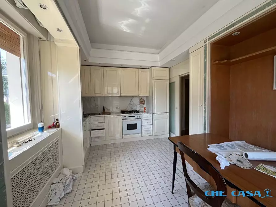 Immagine 10 di Villa in vendita  a Riccione