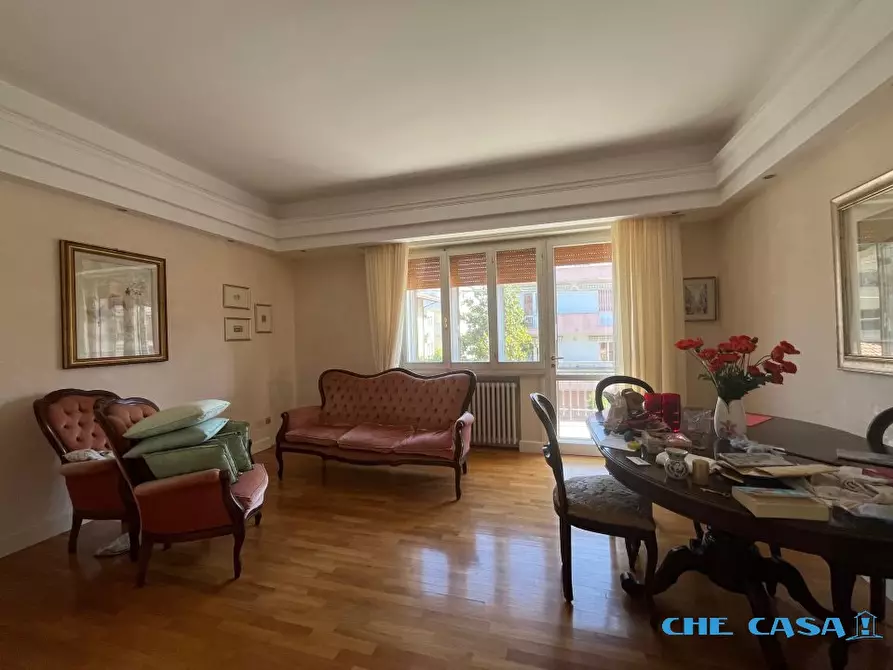 Immagine 6 di Villa in vendita  a Riccione