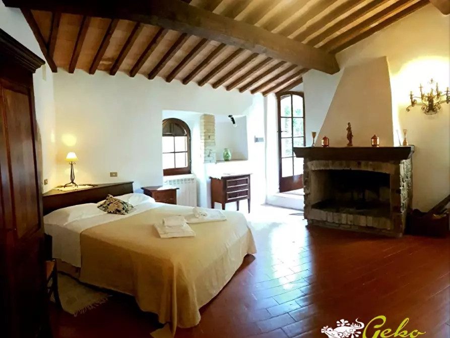 Immagine 7 di Villa in vendita  a San Gimignano