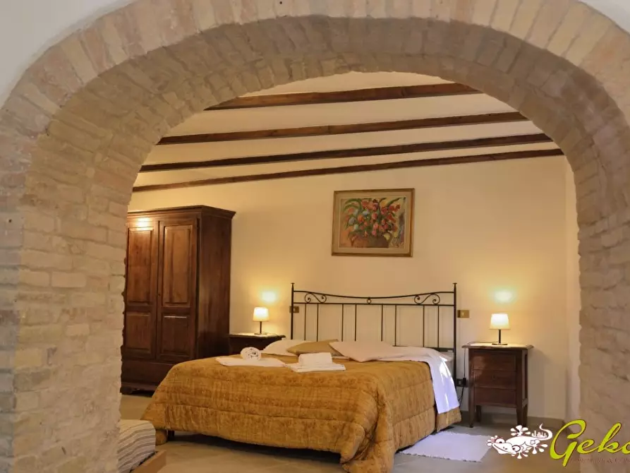 Immagine 9 di Villa in vendita  a San Gimignano