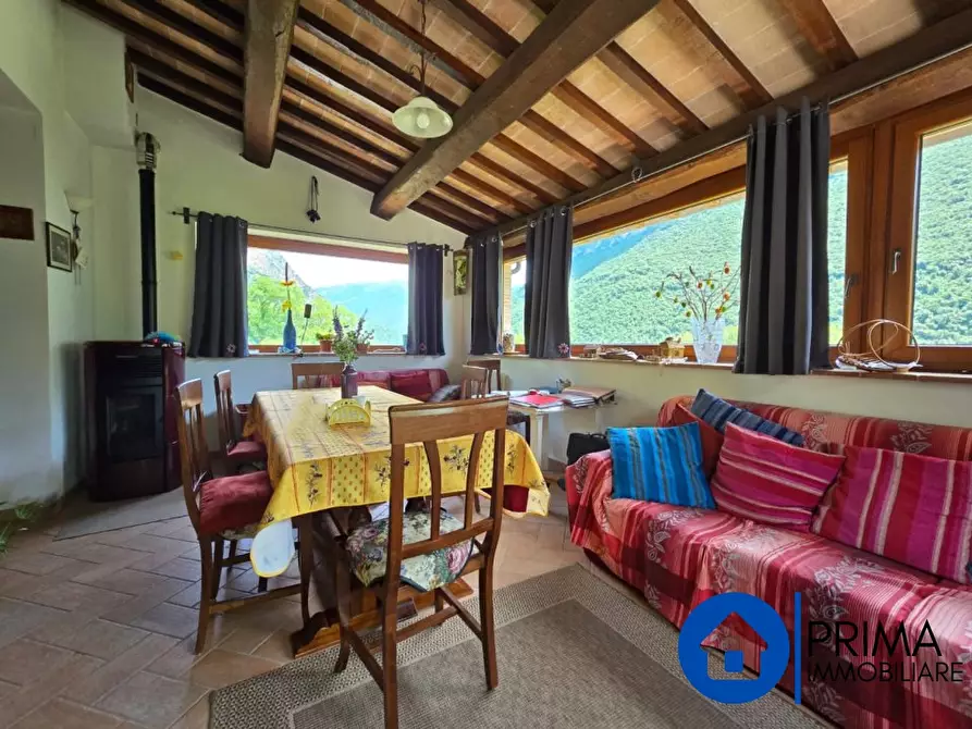 Immagine 6 di Villa in vendita  a Ferentillo