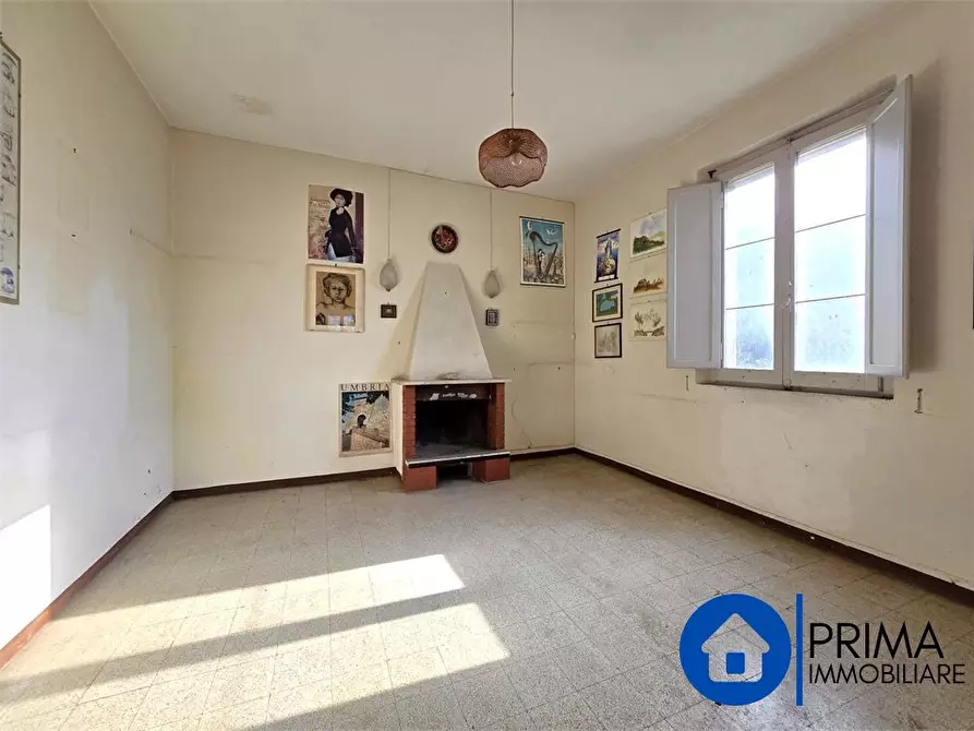 Immagine 7 di Villa in vendita  a Terni