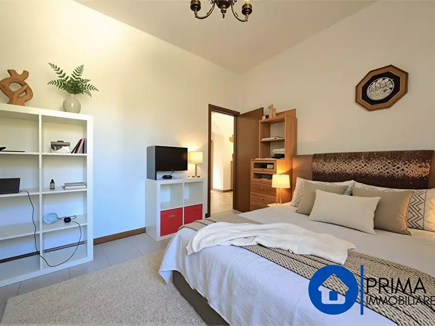 Immagine 6 di Villa in vendita  a Terni