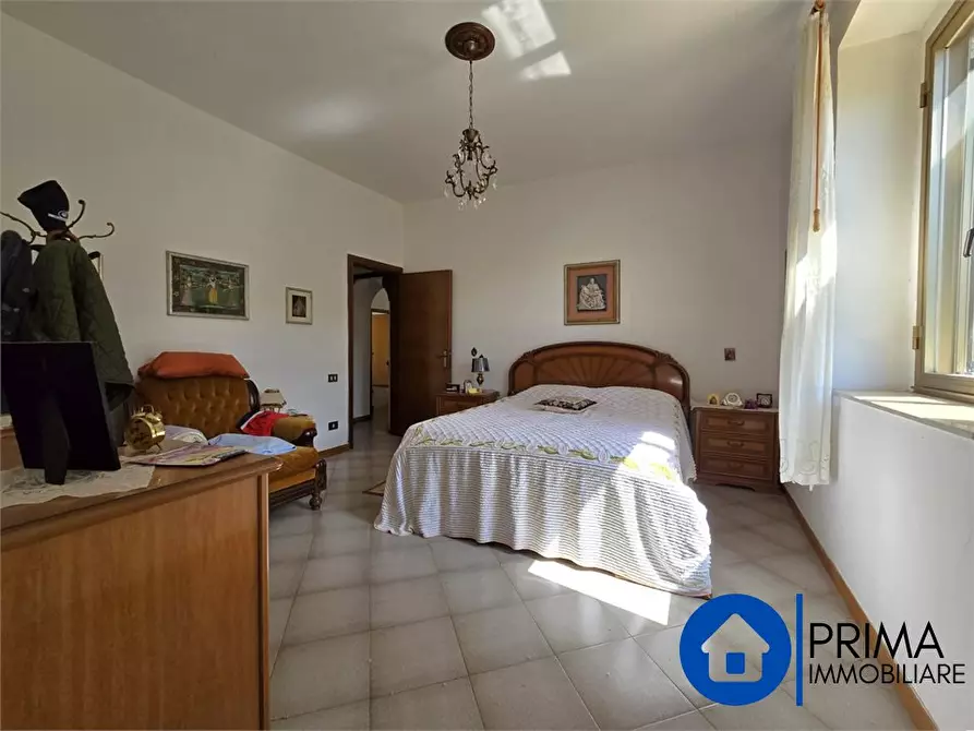 Immagine 8 di Villa in vendita  a Terni