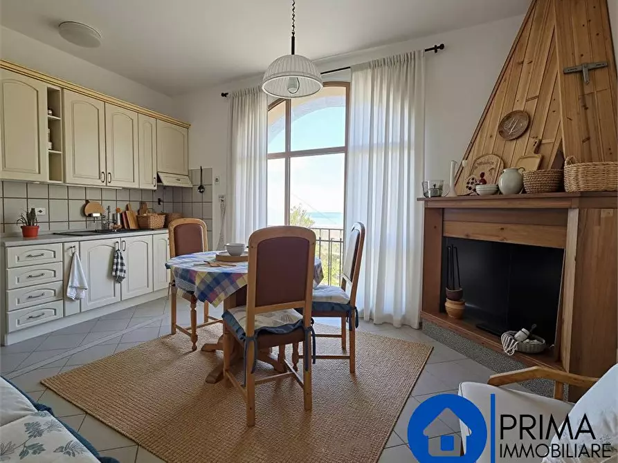 Immagine 5 di Villa in vendita  a Terni