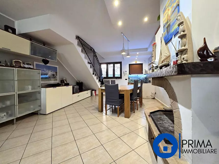 Immagine 6 di Villa in vendita  a Terni