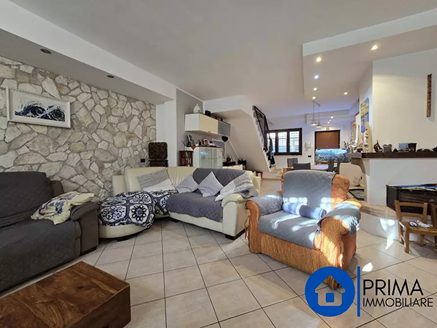 Immagine 9 di Villa in vendita  a Terni