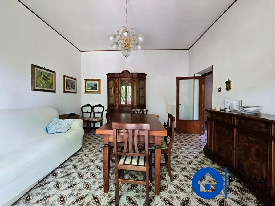 Immagine 5 di Villa in vendita  a Terni