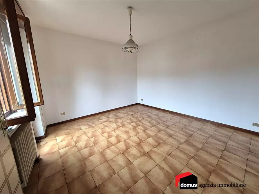 Immagine 7 di Villa in vendita  a Thiene