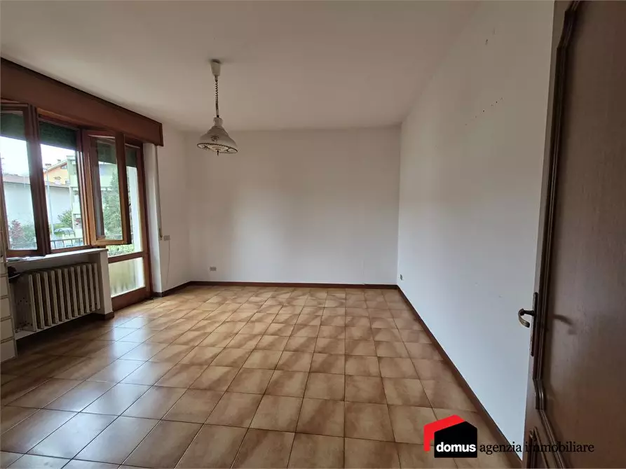 Immagine 2 di Villa in vendita  a Thiene