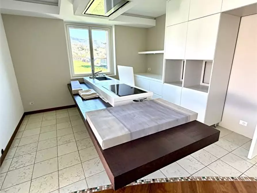 Immagine 2 di Villa in vendita  a Thiene