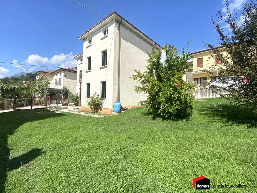 Immagine 1 di Villa in vendita  a Lugo Di Vicenza