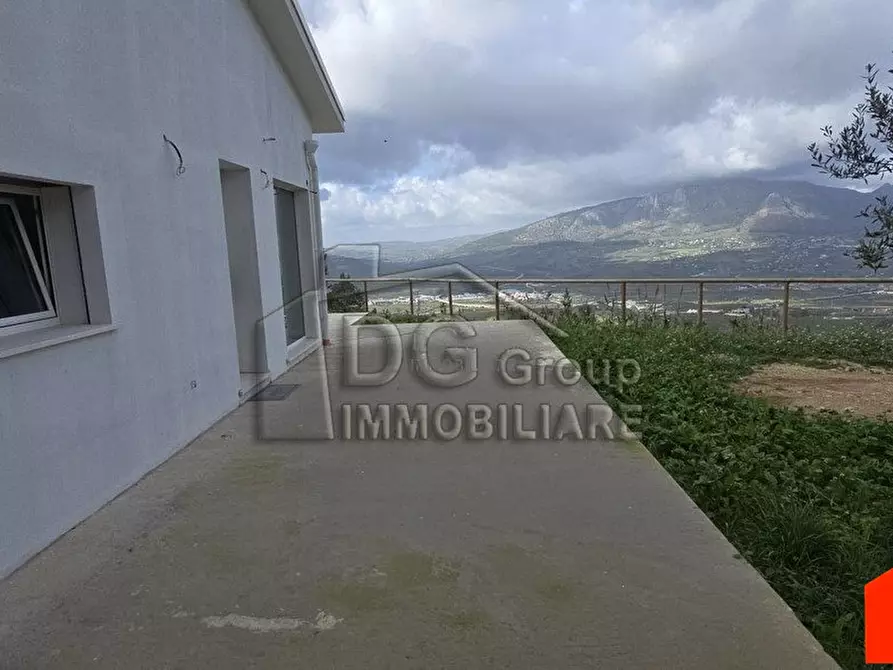 Immagine 4 di Villa in vendita  a Alcamo