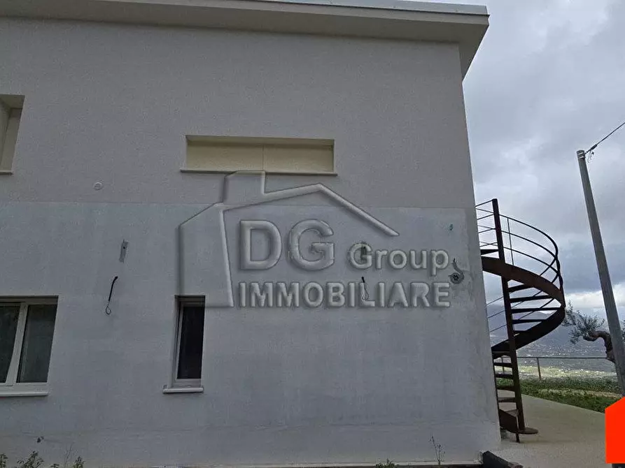 Immagine 3 di Villa in vendita  a Alcamo