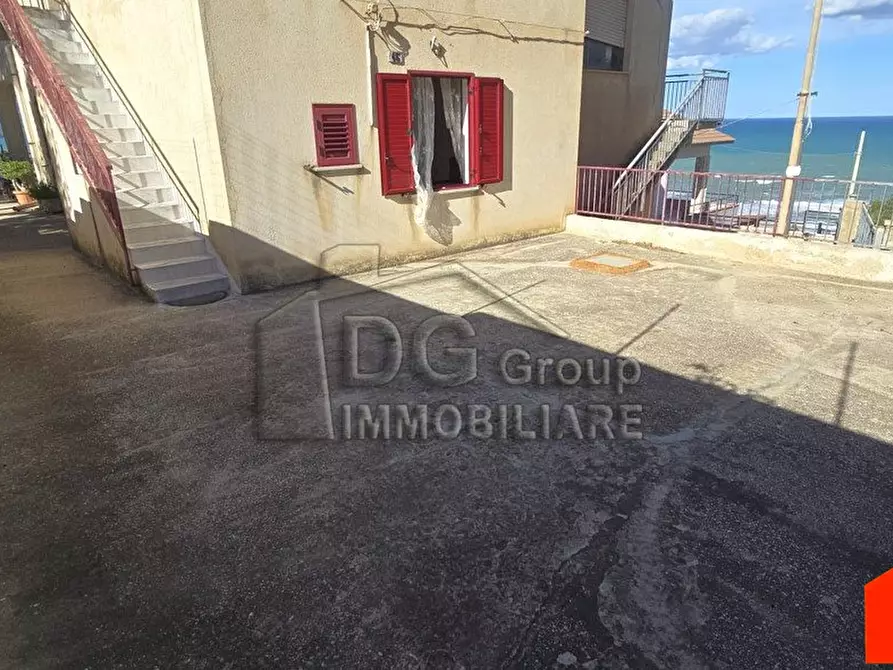 Immagine 2 di Villa in vendita  a Alcamo