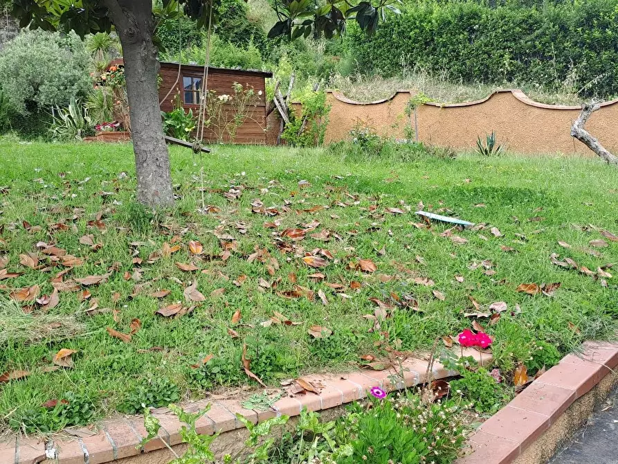 Immagine 10 di Villa in vendita  a Massarosa