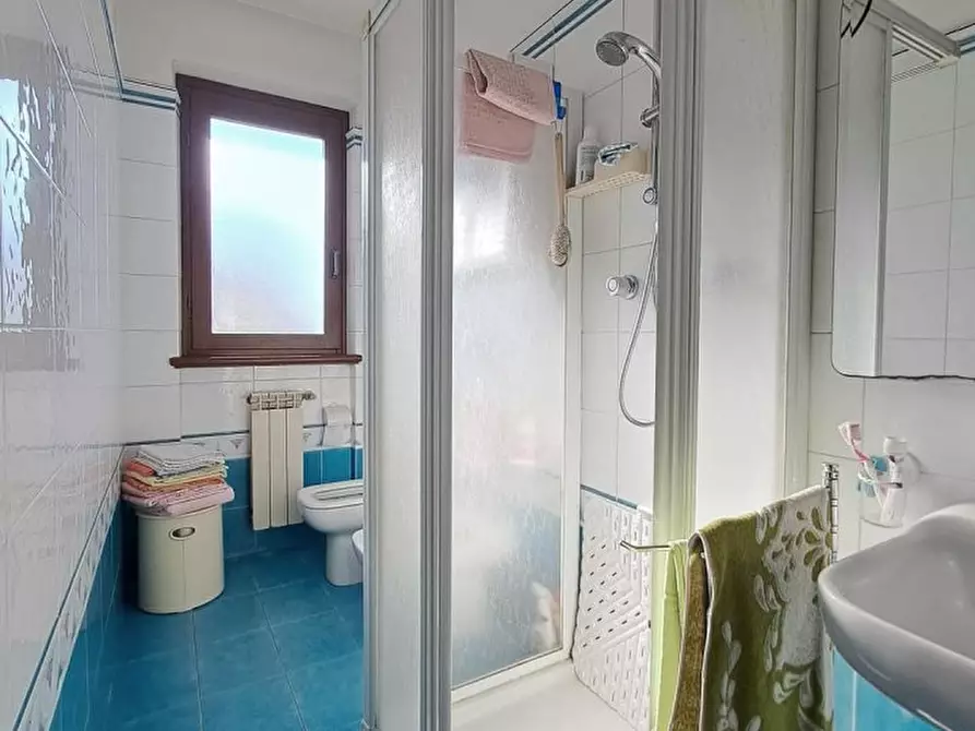 Immagine 7 di Villa in vendita  a Massarosa