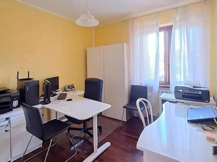 Immagine 9 di Villa in vendita  a Massarosa