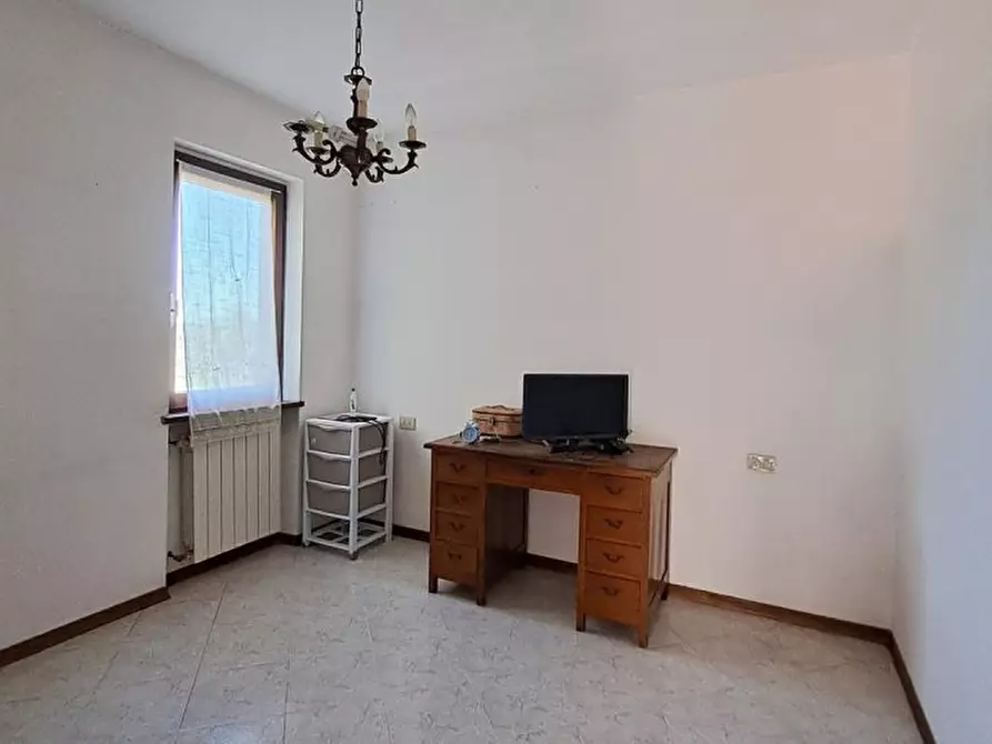 Immagine 9 di Villa in vendita  a Massarosa