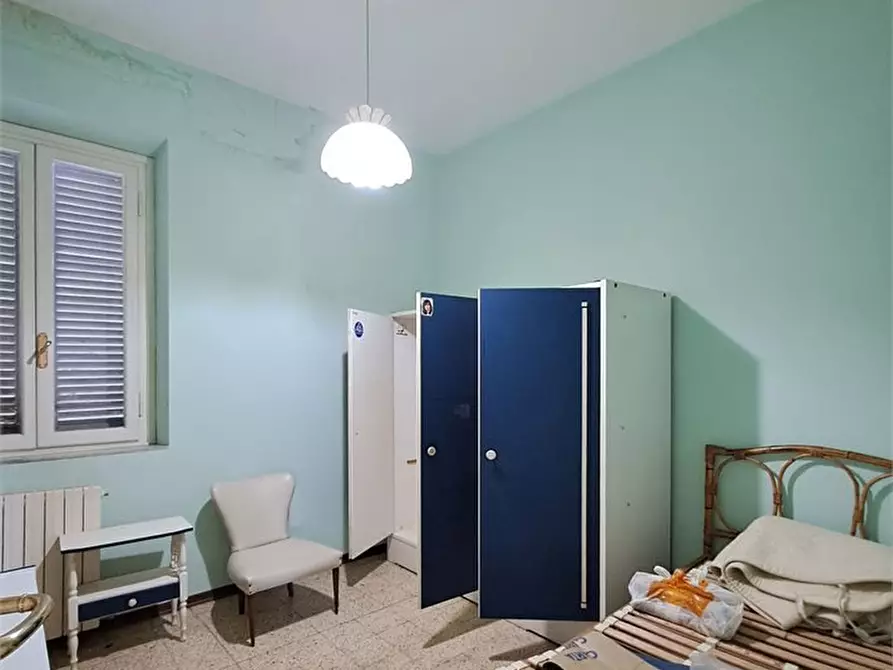 Immagine 10 di Villa in vendita  a Massarosa