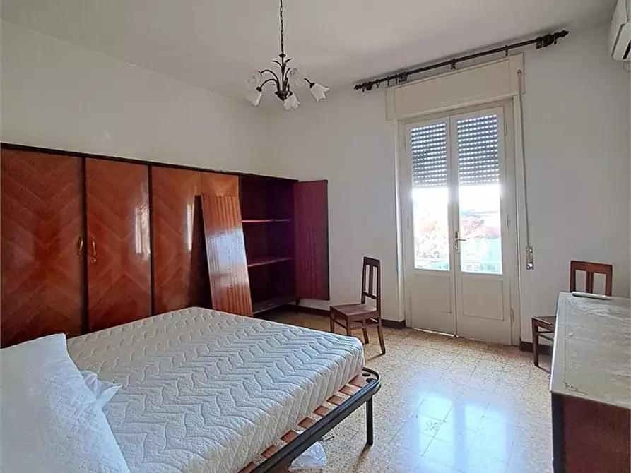 Immagine 9 di Villa in vendita  a Massarosa