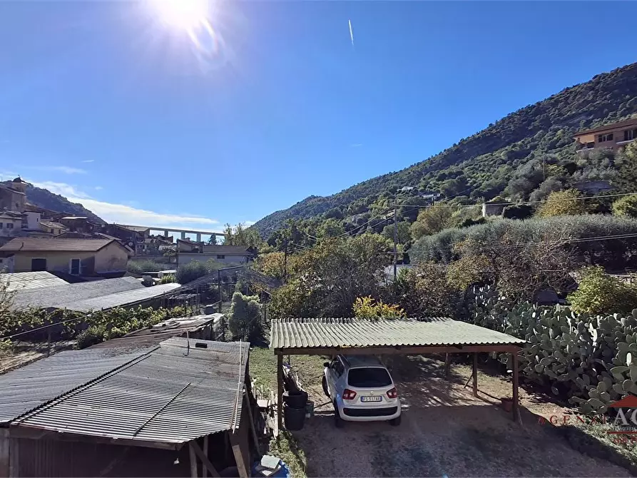 Immagine 2 di Villa in vendita  a Vallecrosia