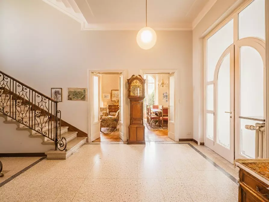 Immagine 7 di Villa in vendita  4 a Mandello Del Lario