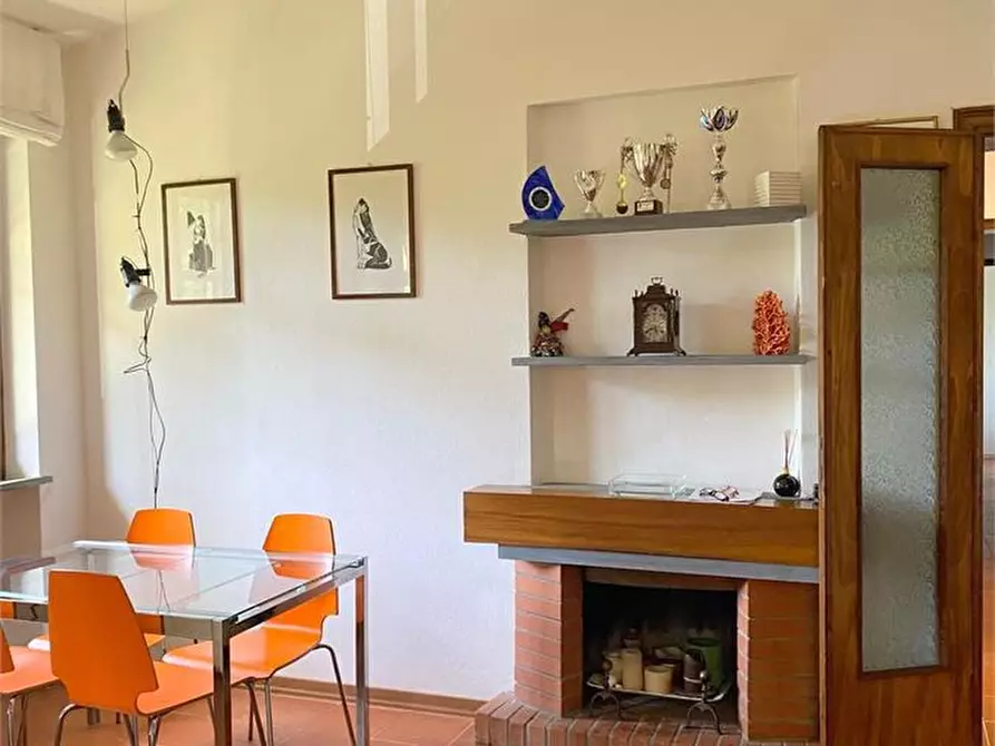 Immagine 7 di Villa in vendita  a Camaiore
