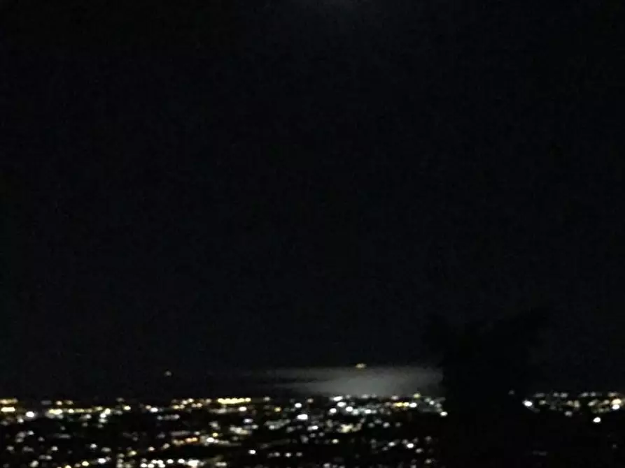 Immagine 7 di Villa in vendita  a Camaiore