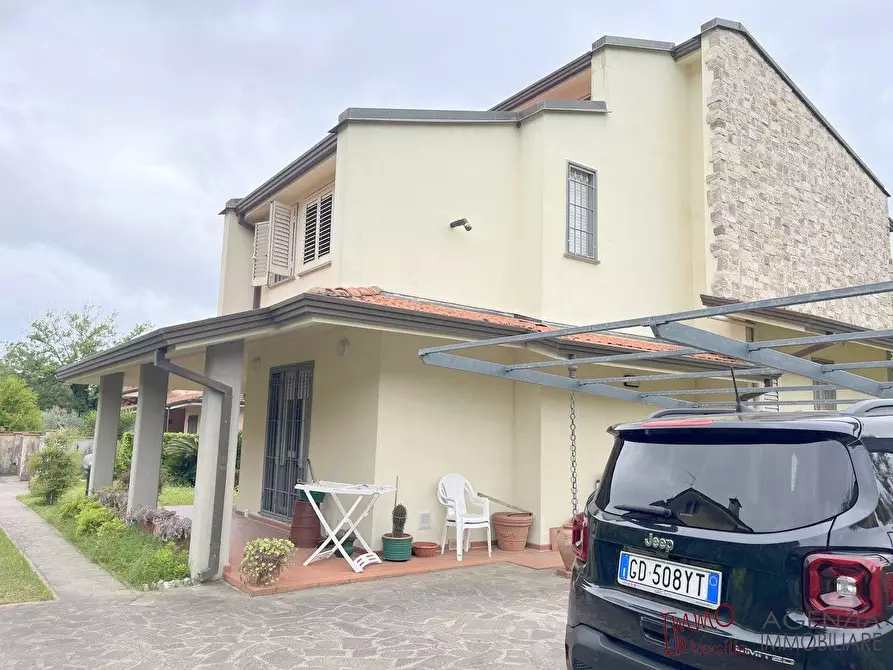 Immagine 6 di Villa in vendita  113c a Massarosa