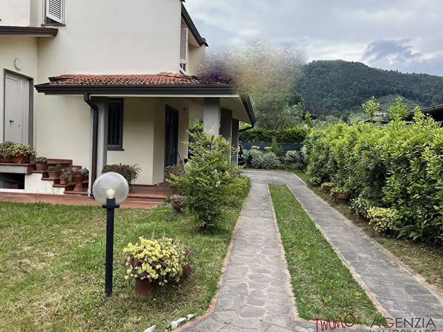 Immagine 4 di Villa in vendita  113c a Massarosa