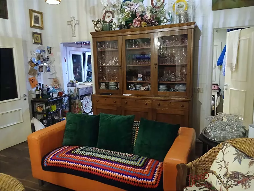 Immagine 9 di Villa in vendita  a Pietrasanta