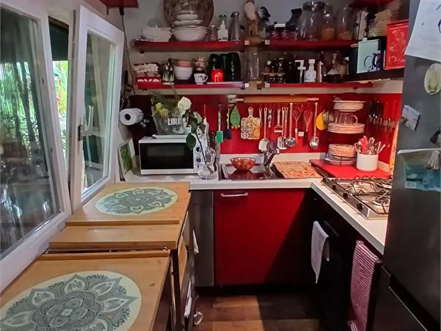 Immagine 10 di Villa in vendita  a Pietrasanta