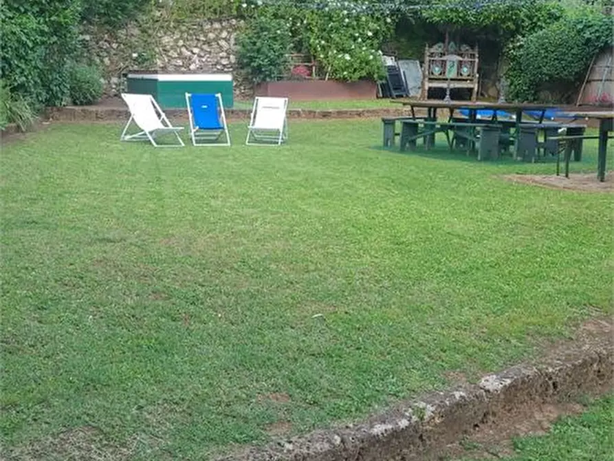 Immagine 7 di Villa in vendita  a Pietrasanta