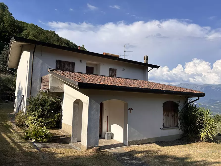 Immagine 1 di Villa in vendita  a Mulazzo