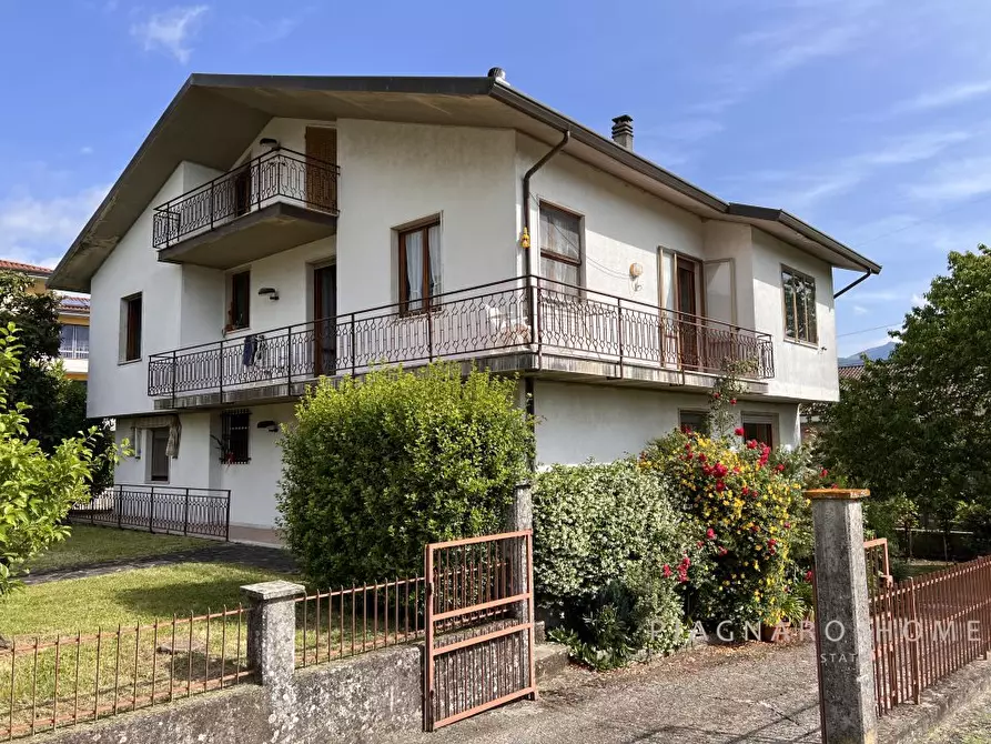 Immagine 2 di Villa in vendita  a Mulazzo