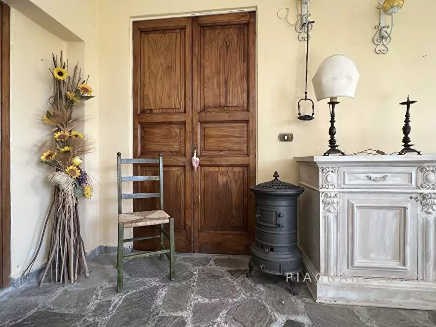 Immagine 7 di Villa in vendita  a Pontremoli