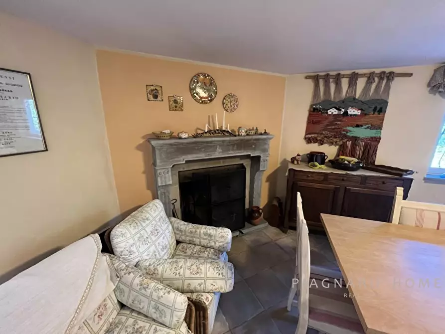 Immagine 4 di Villa in vendita  a Pontremoli