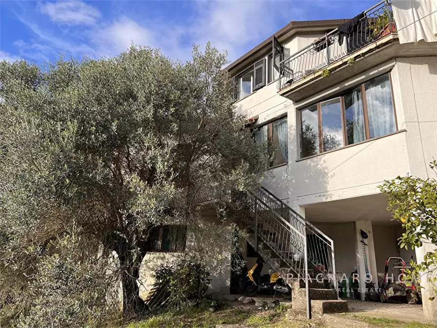 Immagine 1 di Villa in vendita  1 a Pontremoli