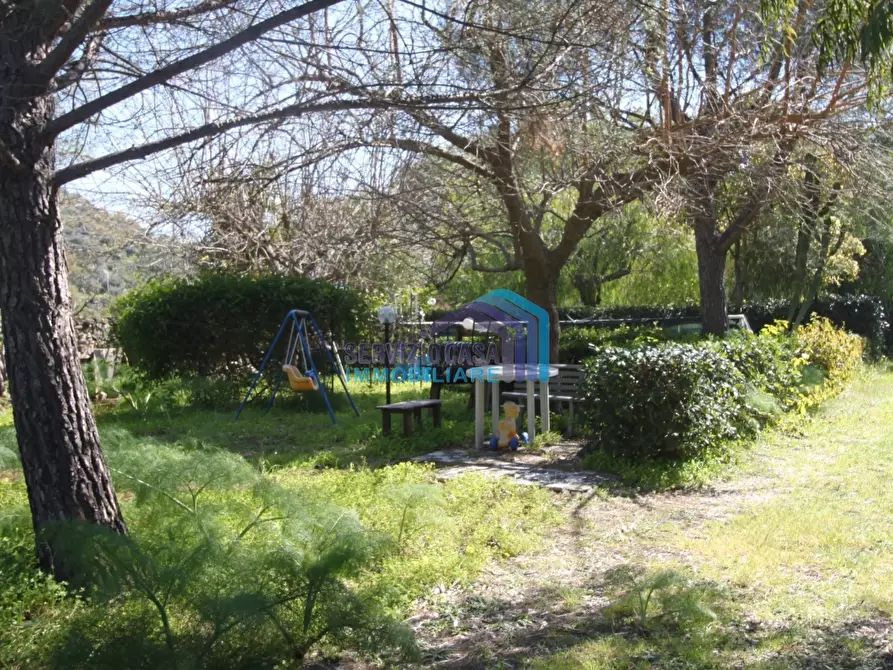 Immagine 4 di Villa in vendita  a Letojanni