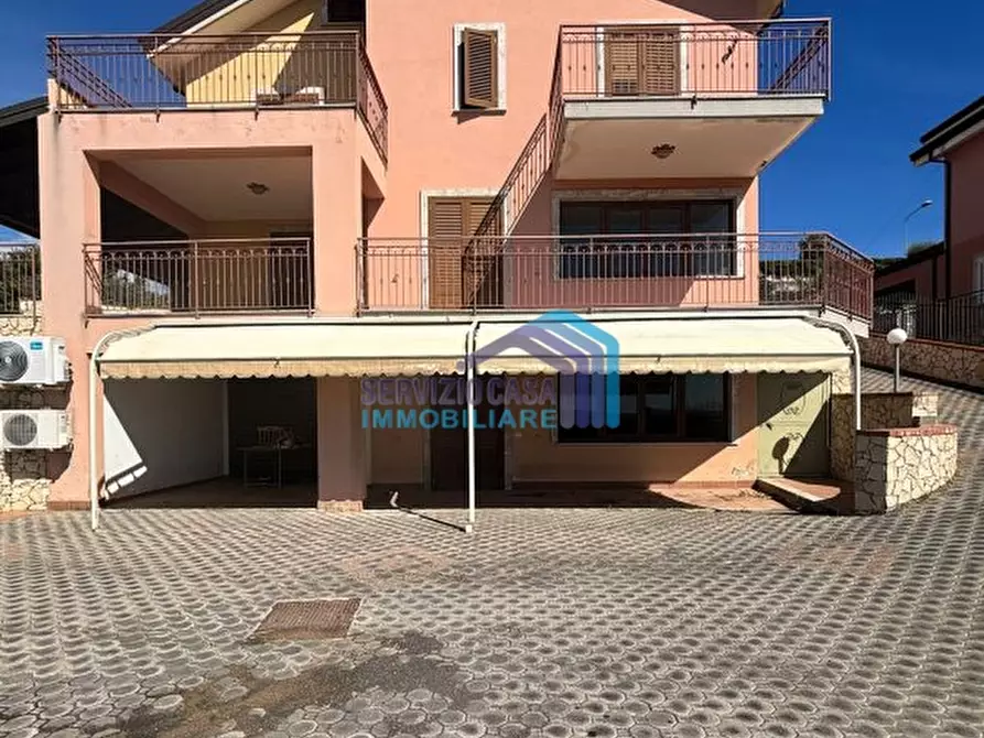 Immagine 4 di Villa in vendita  a Taormina