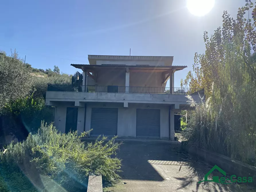 Immagine 2 di Villa in vendita  Snc a Saponara