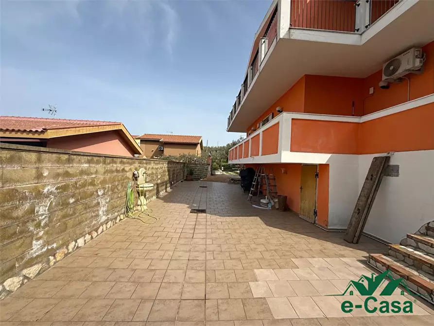 Immagine 5 di Villa in vendita  15 a Venetico