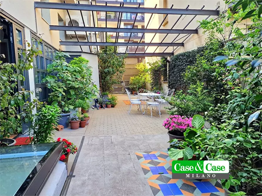 Immagine 7 di Villa in vendita  78 a Milano