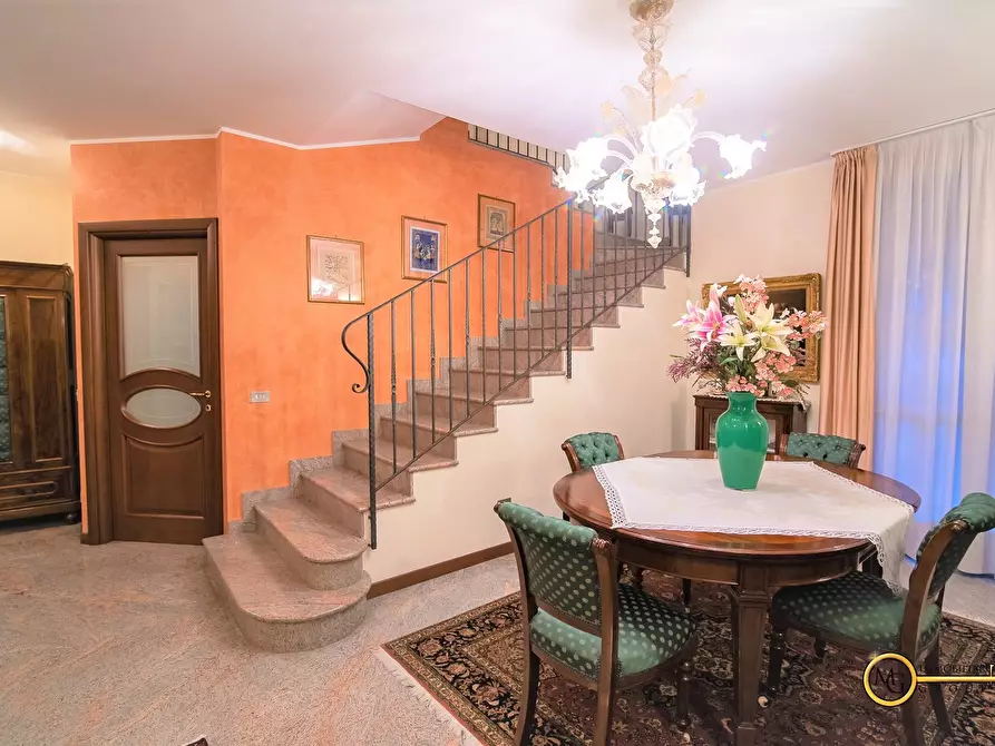 Immagine 9 di Villa in vendita  a Vignate