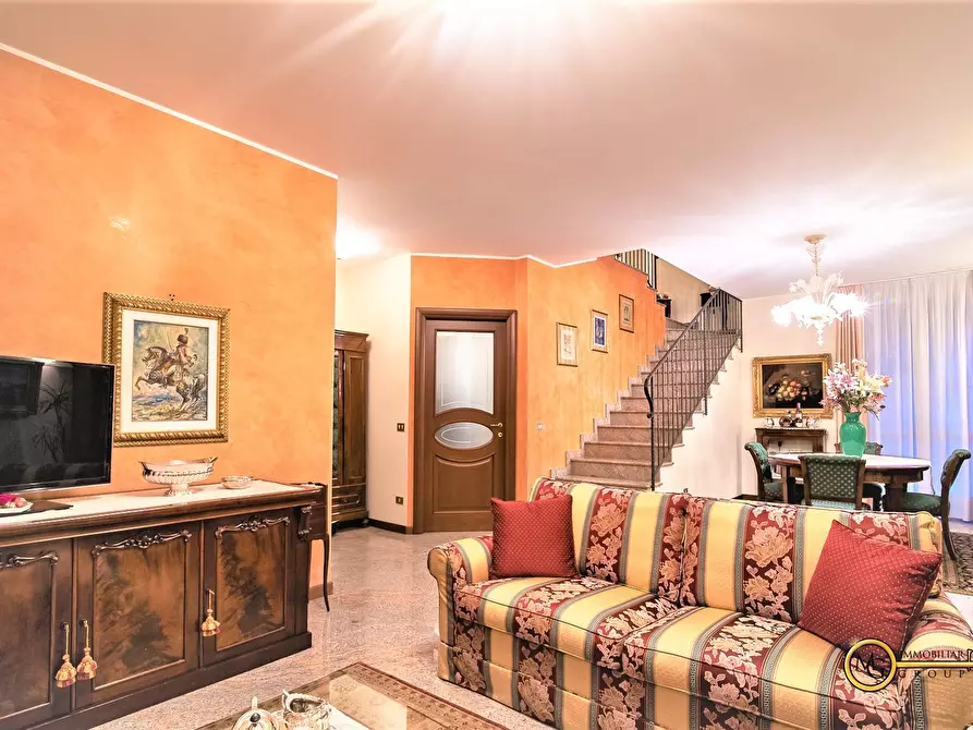 Immagine 7 di Villa in vendita  a Vignate