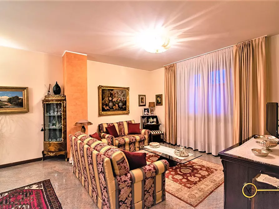 Immagine 6 di Villa in vendita  a Vignate