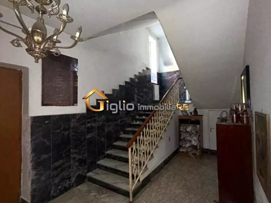 Immagine 10 di Villa in vendita  a Casoria