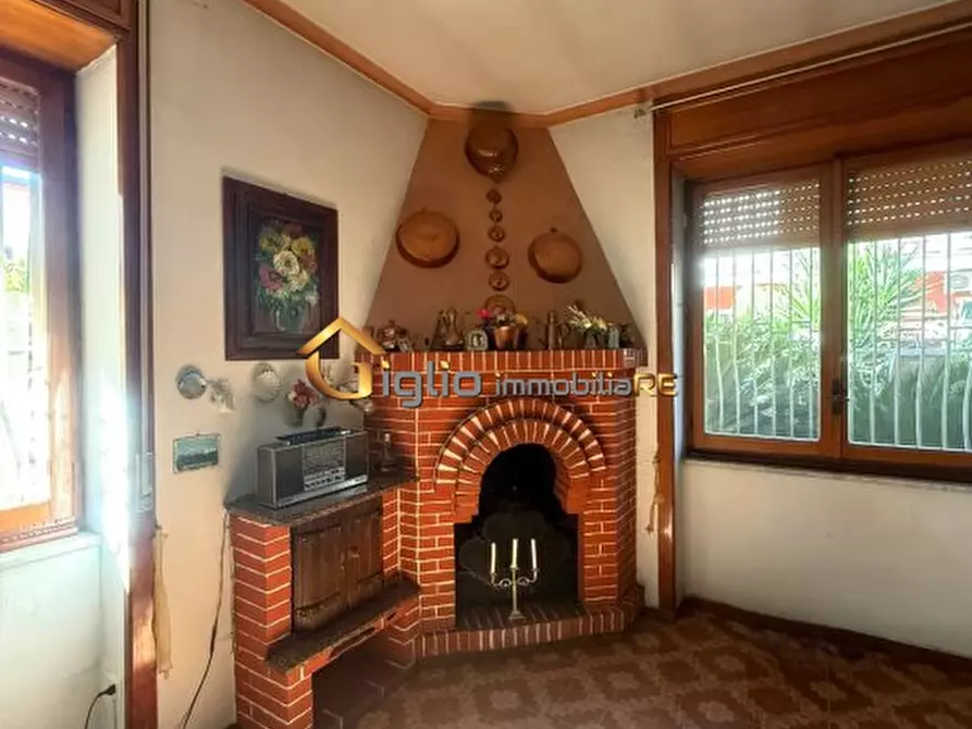 Immagine 6 di Villa in vendita  a Casoria