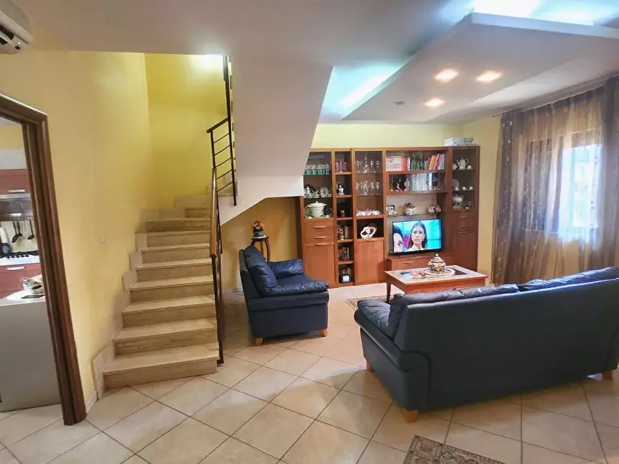 Immagine 9 di Villa in vendita  12 a Cardito